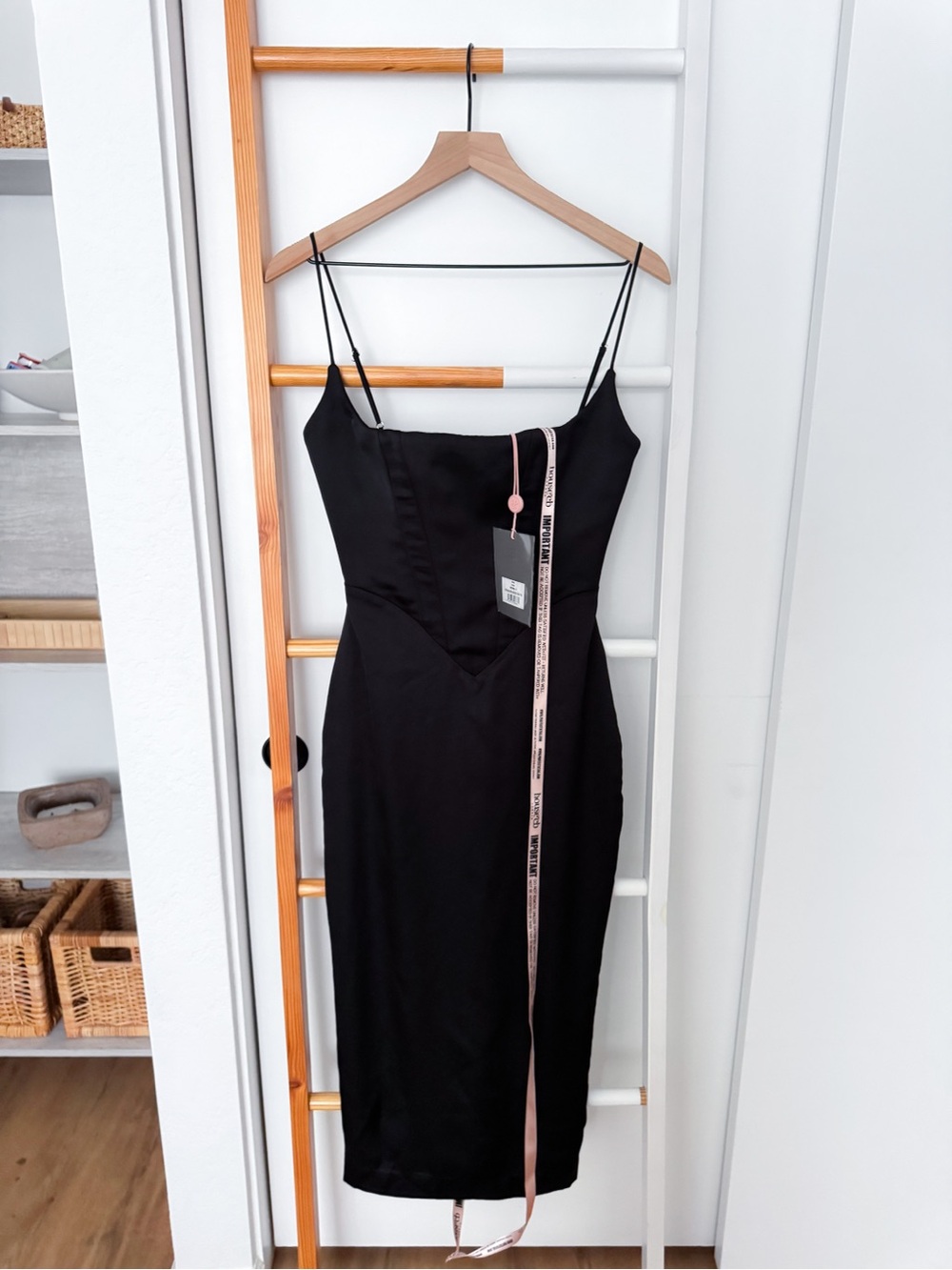 House of Cb Anais Satin Pointed Corset Midi Dress Black NWT - Picture 3 of 14